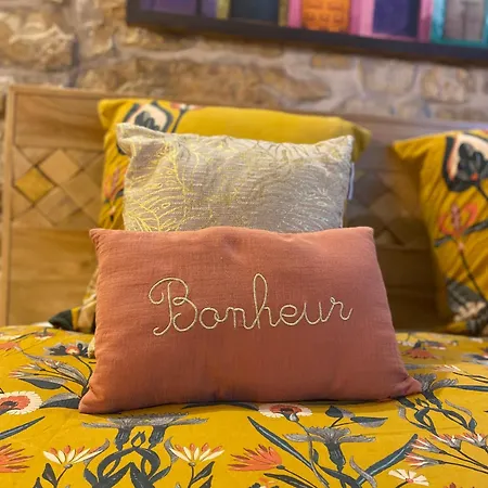 Les Carillons Du Bois De L'orme Les Pechs-du-Vers