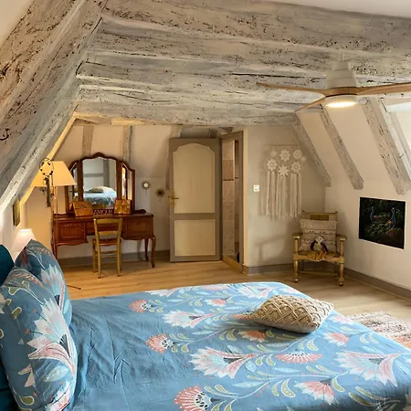 Les Carillons Du Bois De L'orme Hébergement de vacances Les Pechs-du-Vers