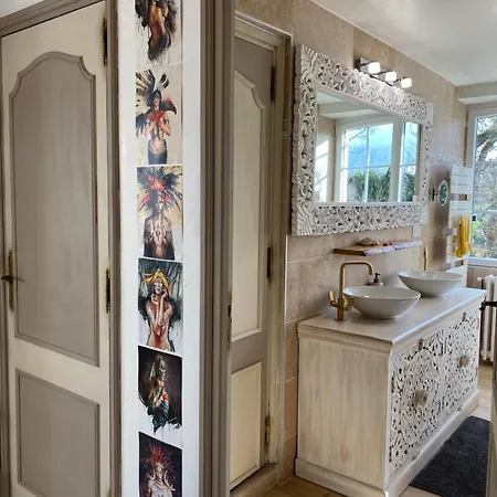 Les Carillons Du Bois De L'orme * Les Pechs-du-Vers