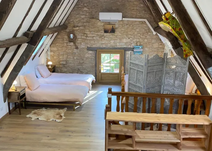 Les Carillons Du Bois De L'orme Holiday home *