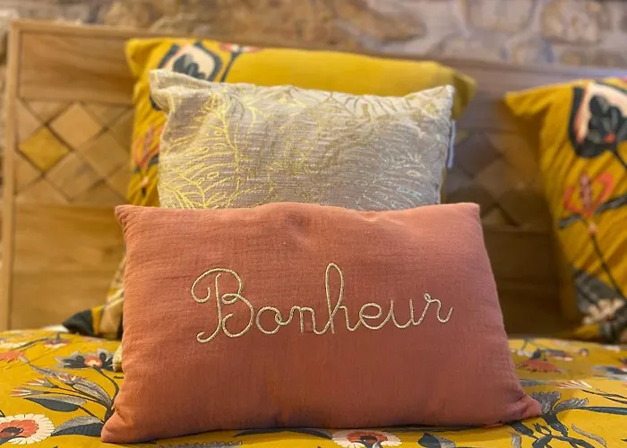 Les Carillons Du Bois De L'orme Les Pechs-du-Vers