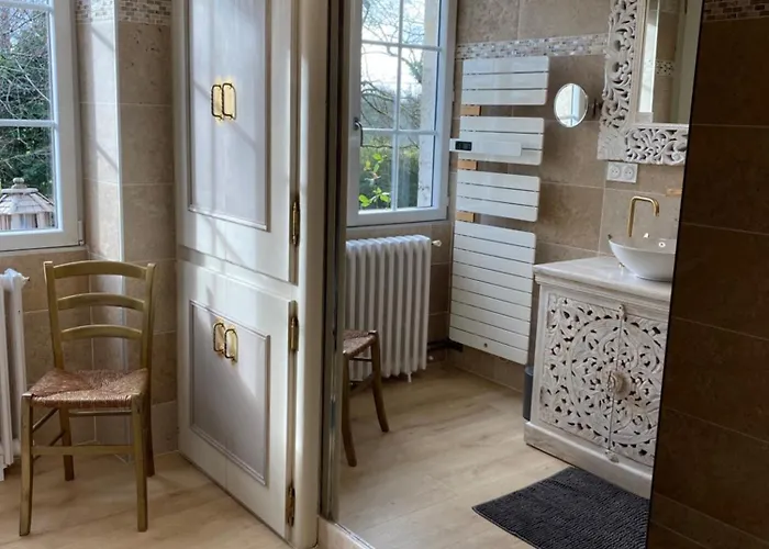 Les Carillons Du Bois De L'orme * Les Pechs-du-Vers